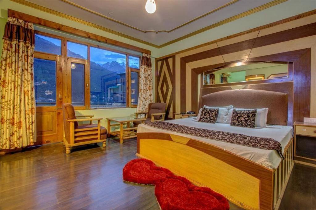 Hotel Prini Inn Manāli Zewnętrze zdjęcie