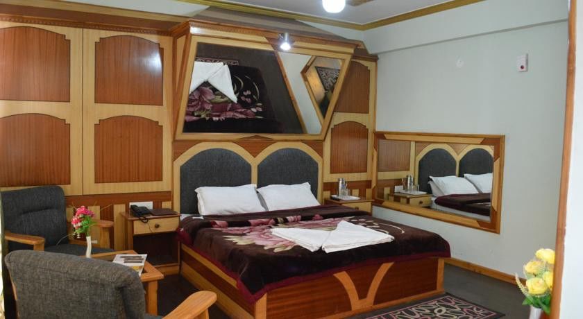 Hotel Prini Inn Manāli Zewnętrze zdjęcie
