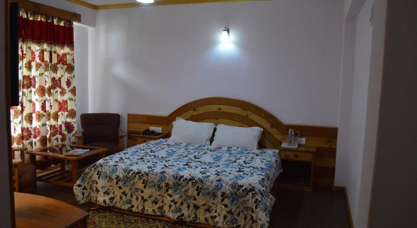Hotel Prini Inn Manāli Zewnętrze zdjęcie